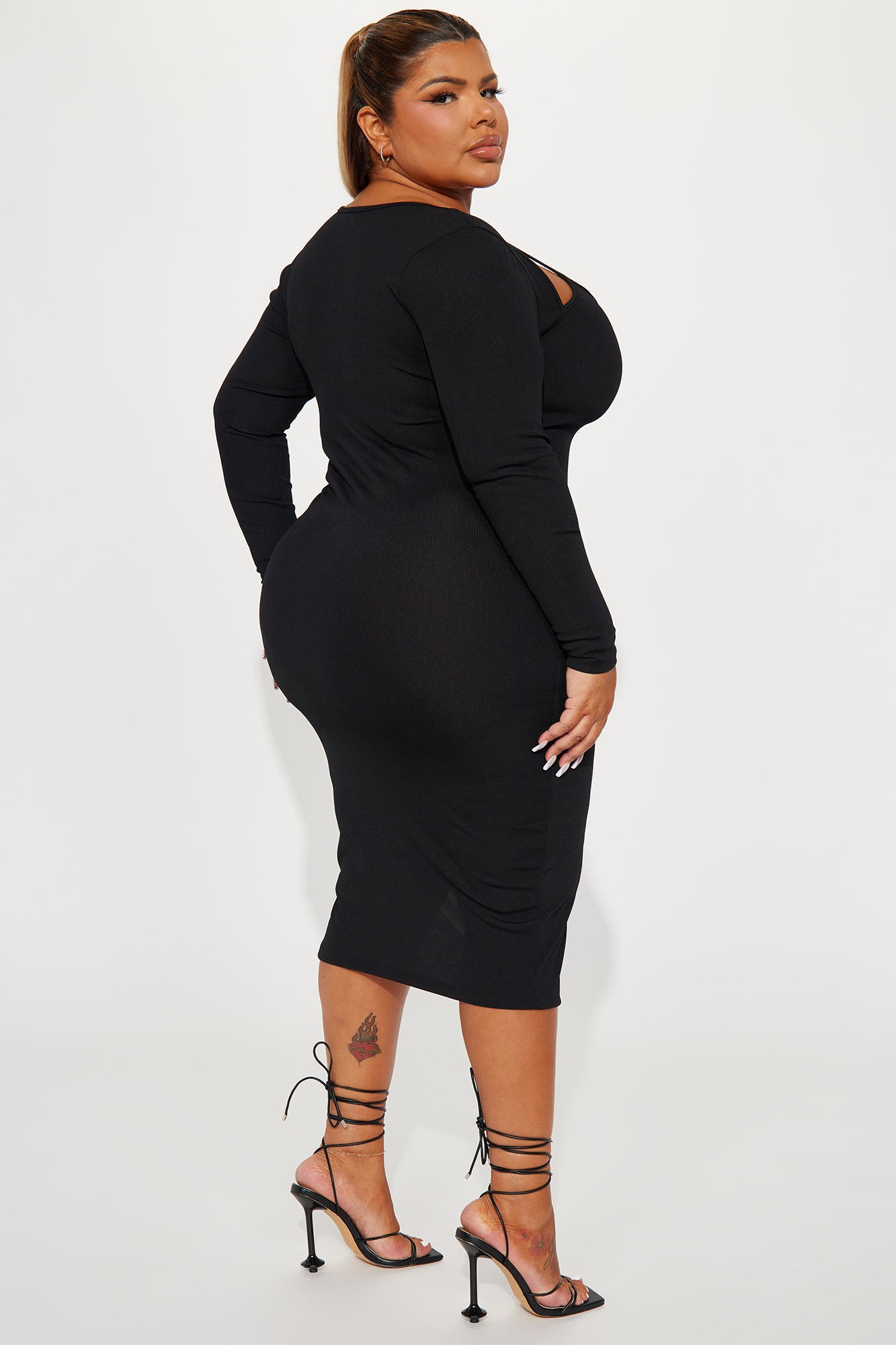 Nora Ribbed Midi Dress - Black