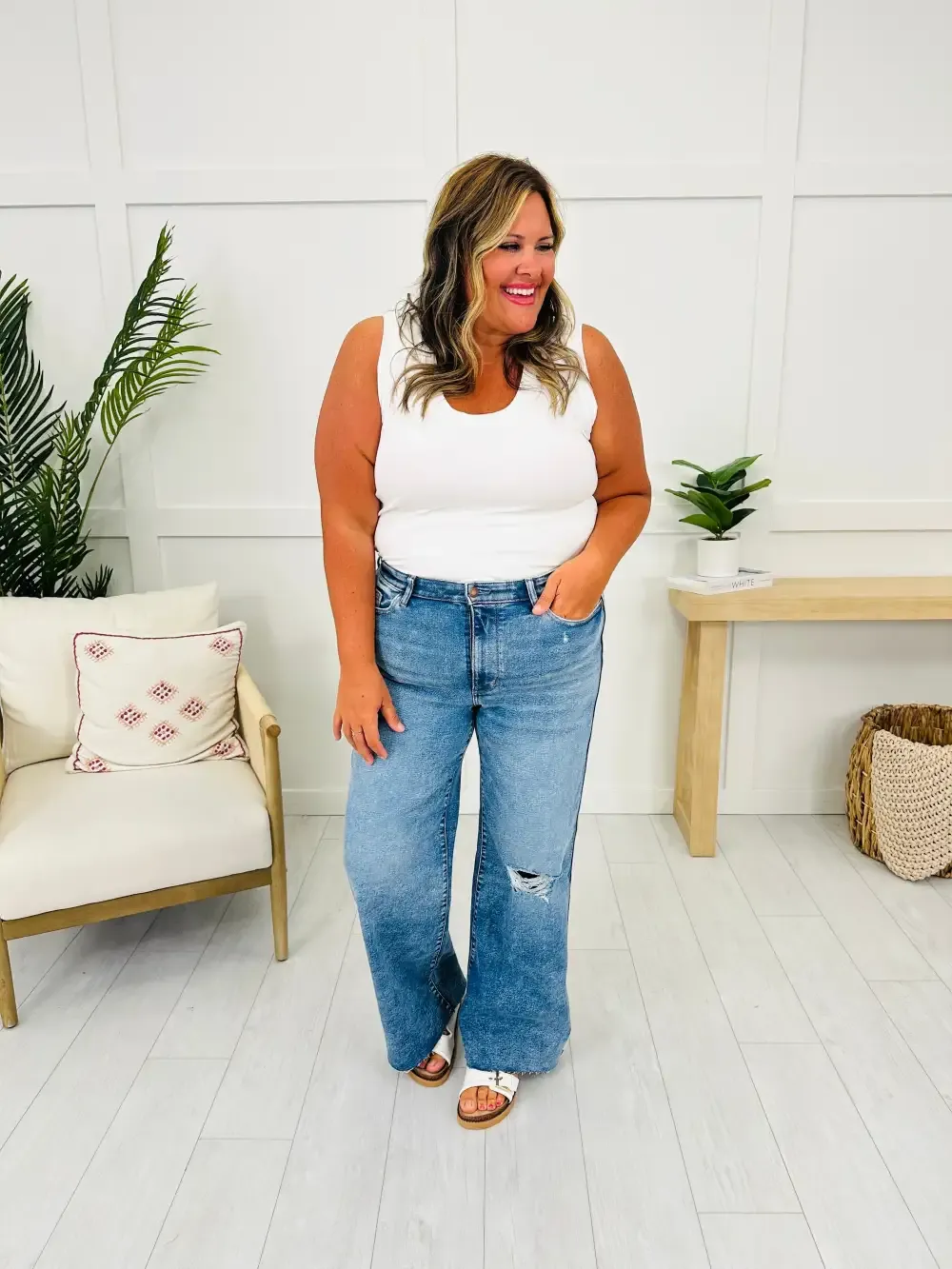 Judy Blue Flow With It Wide Leg Vintage Wash Jeans