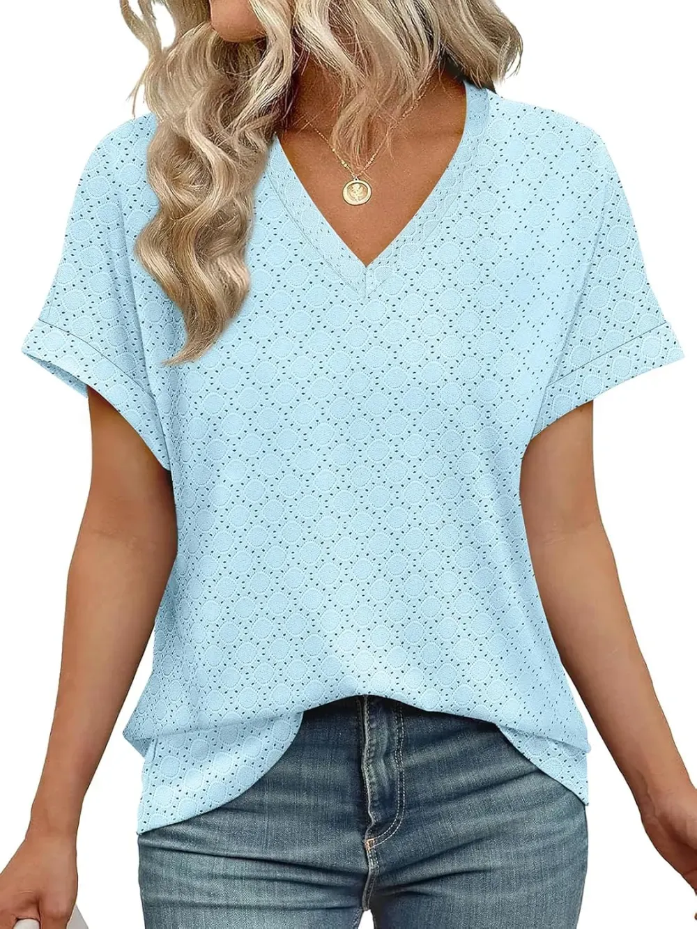 ✨Women's V Neck Eyelet Dressy Casual Basic Short Sleeve Tees