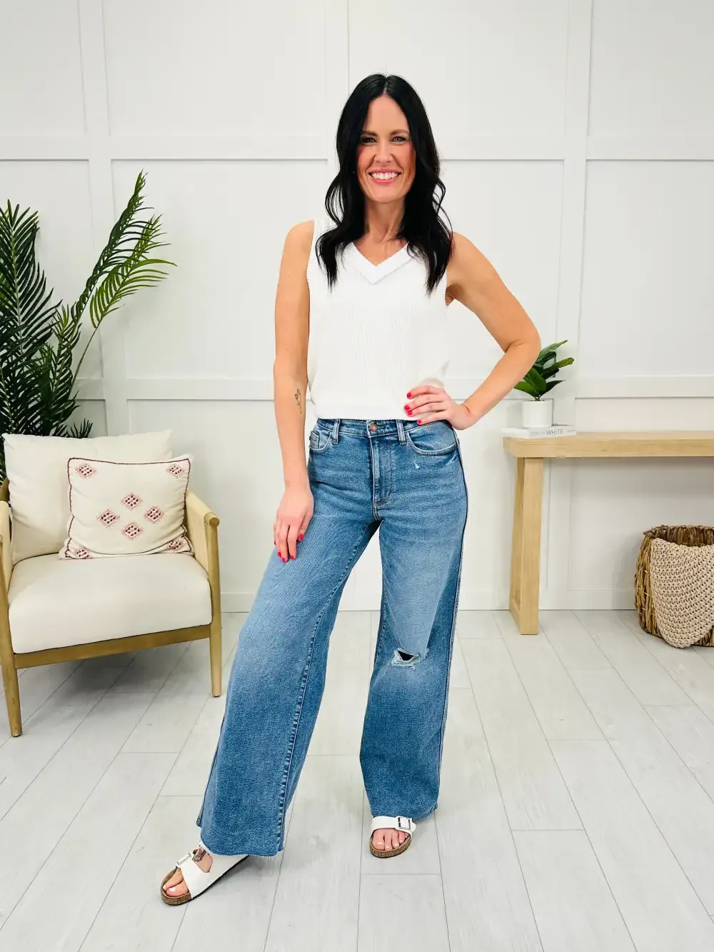 Judy Blue Flow With It Wide Leg Vintage Wash Jeans