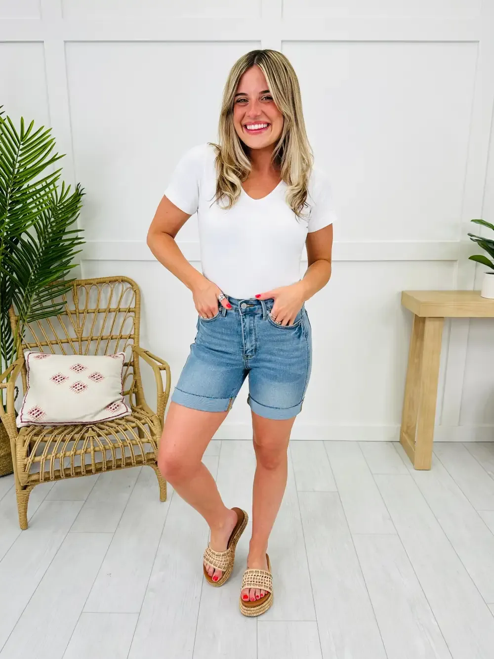 Judy Blue Confident and Cooling Tummy Control Shorts in Reg/Curvy