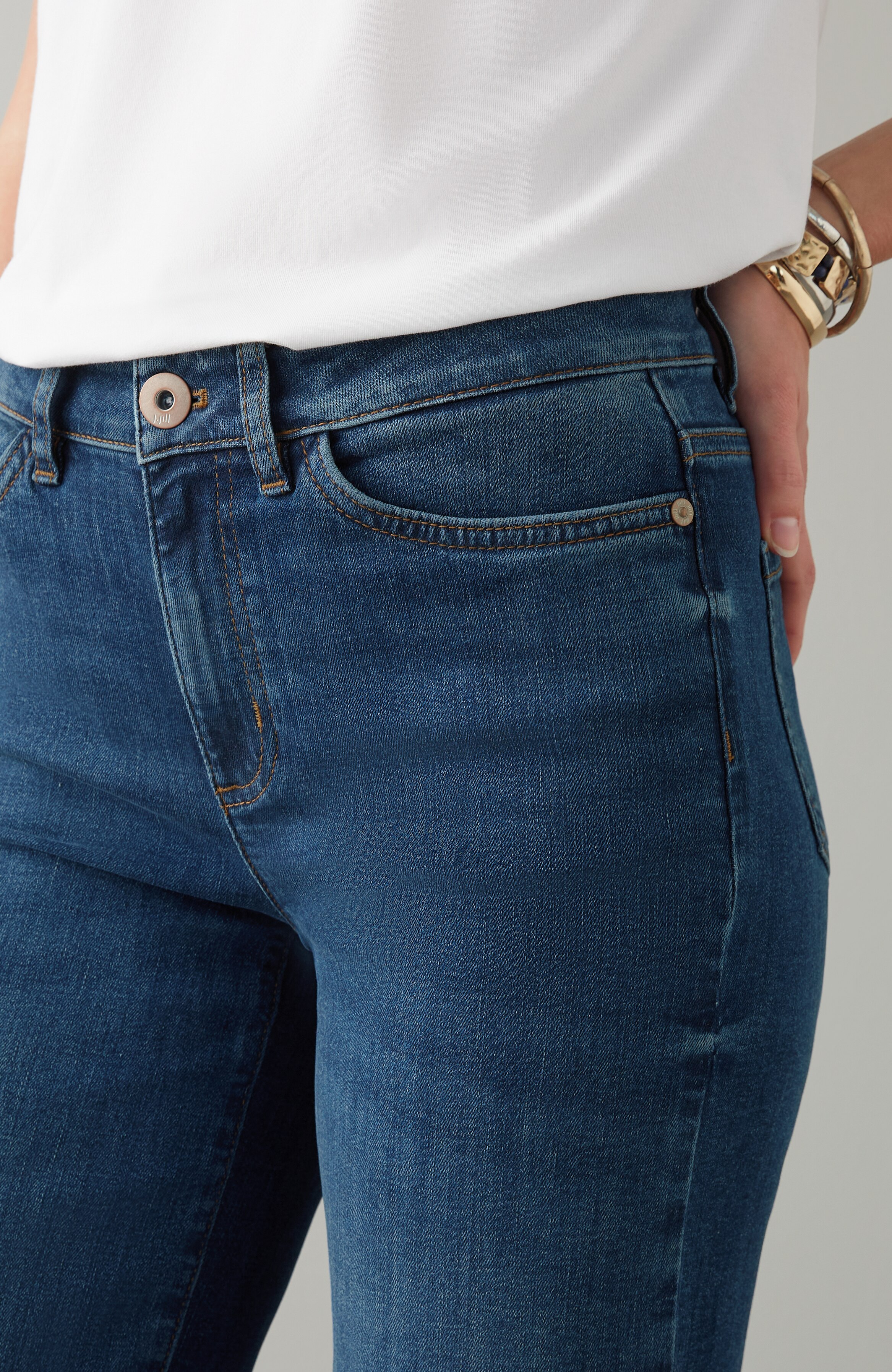 Fringe-Hem Wide-Leg Jeans