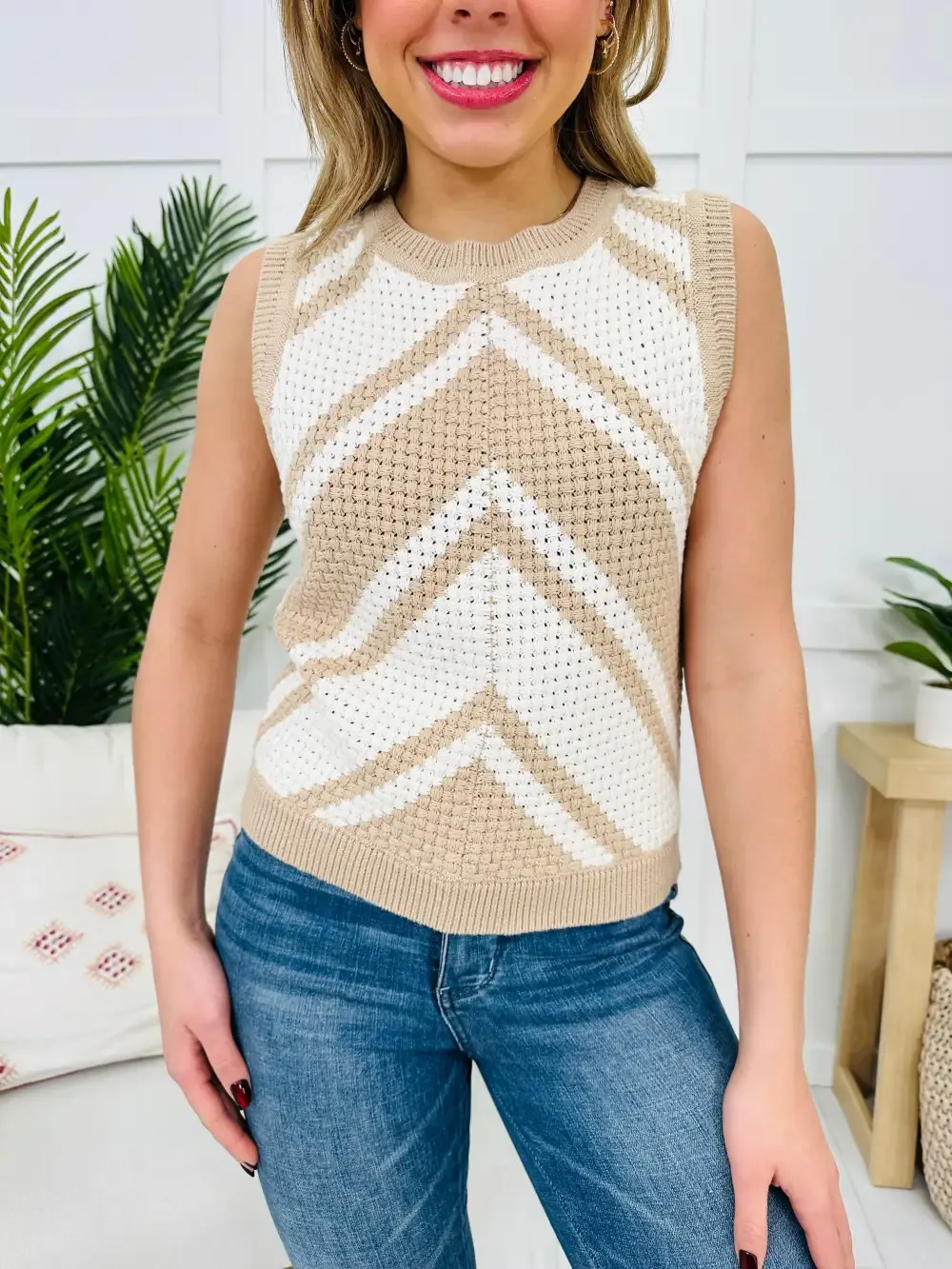 Chasing Chevron Tank Top in Off White/Taupe