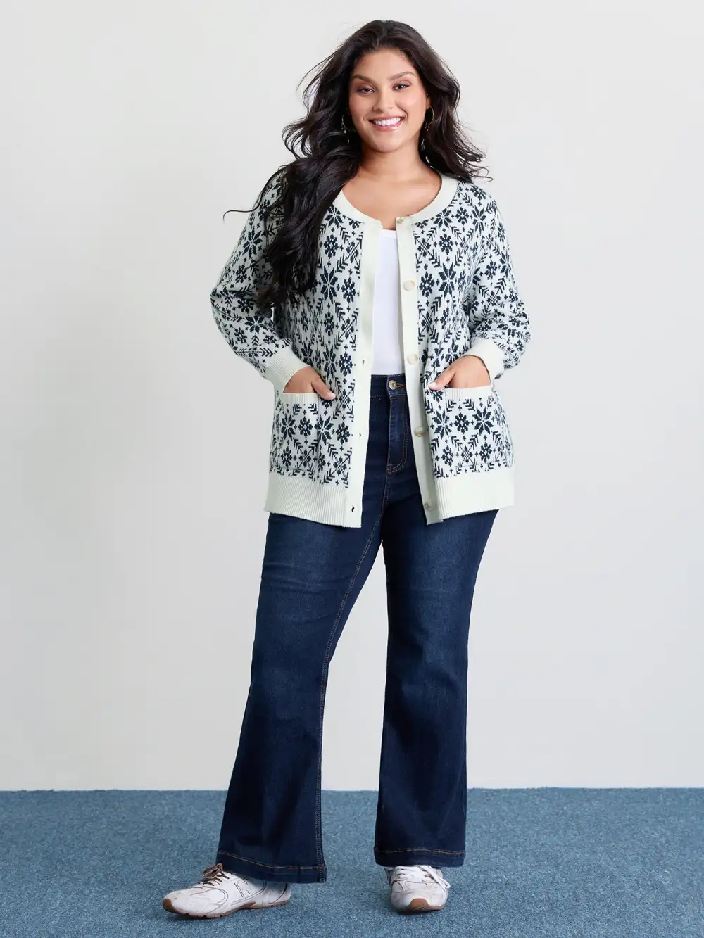 Supersoft Snowflake Jacquard Pattern Pockets Knit Cardigan