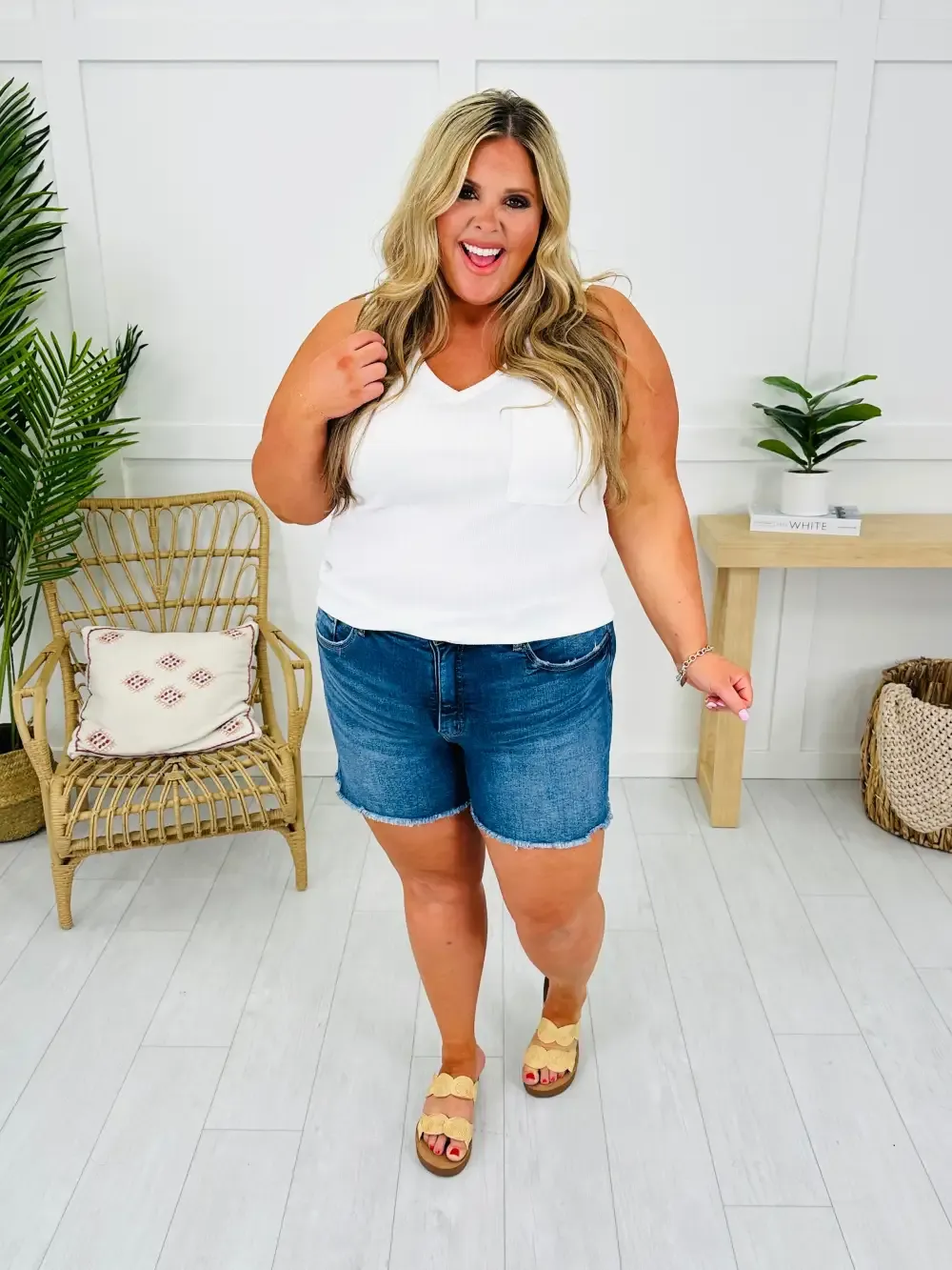 Chasing Summer Shorts with Tummy Control