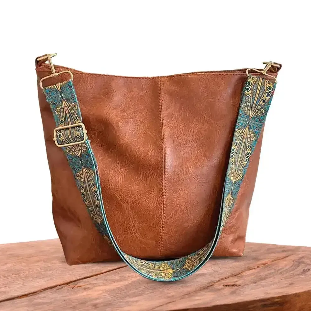 MONIKA'S BAGS - Shoulder Bag with Decor - My Favourite