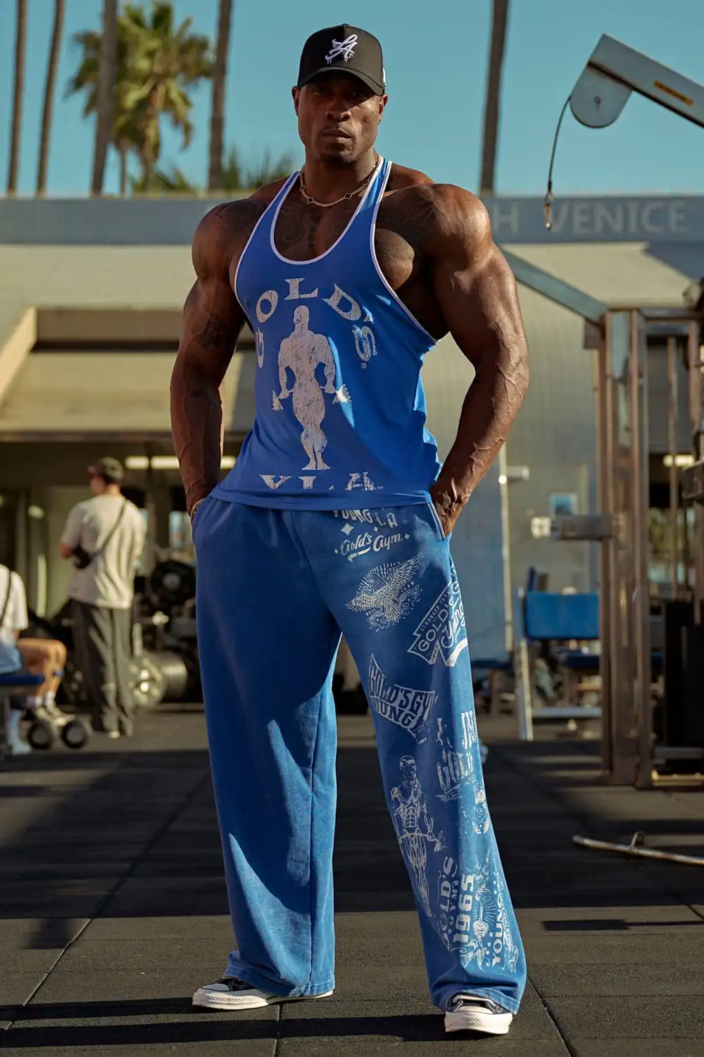 2142 - Golds Gym Evolution Sweats