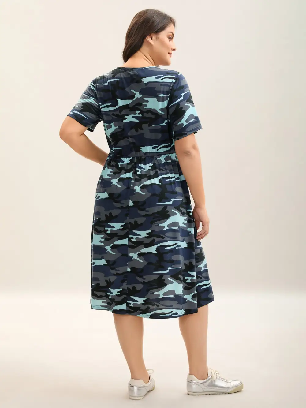 Camouflage Print Round Neck Pockets Midi Dress