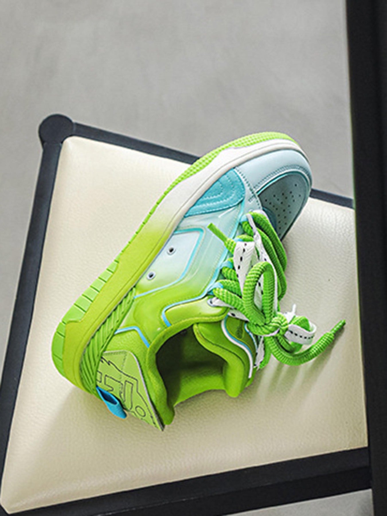 Hip-hop Personality Skateboard Shoes - 1837