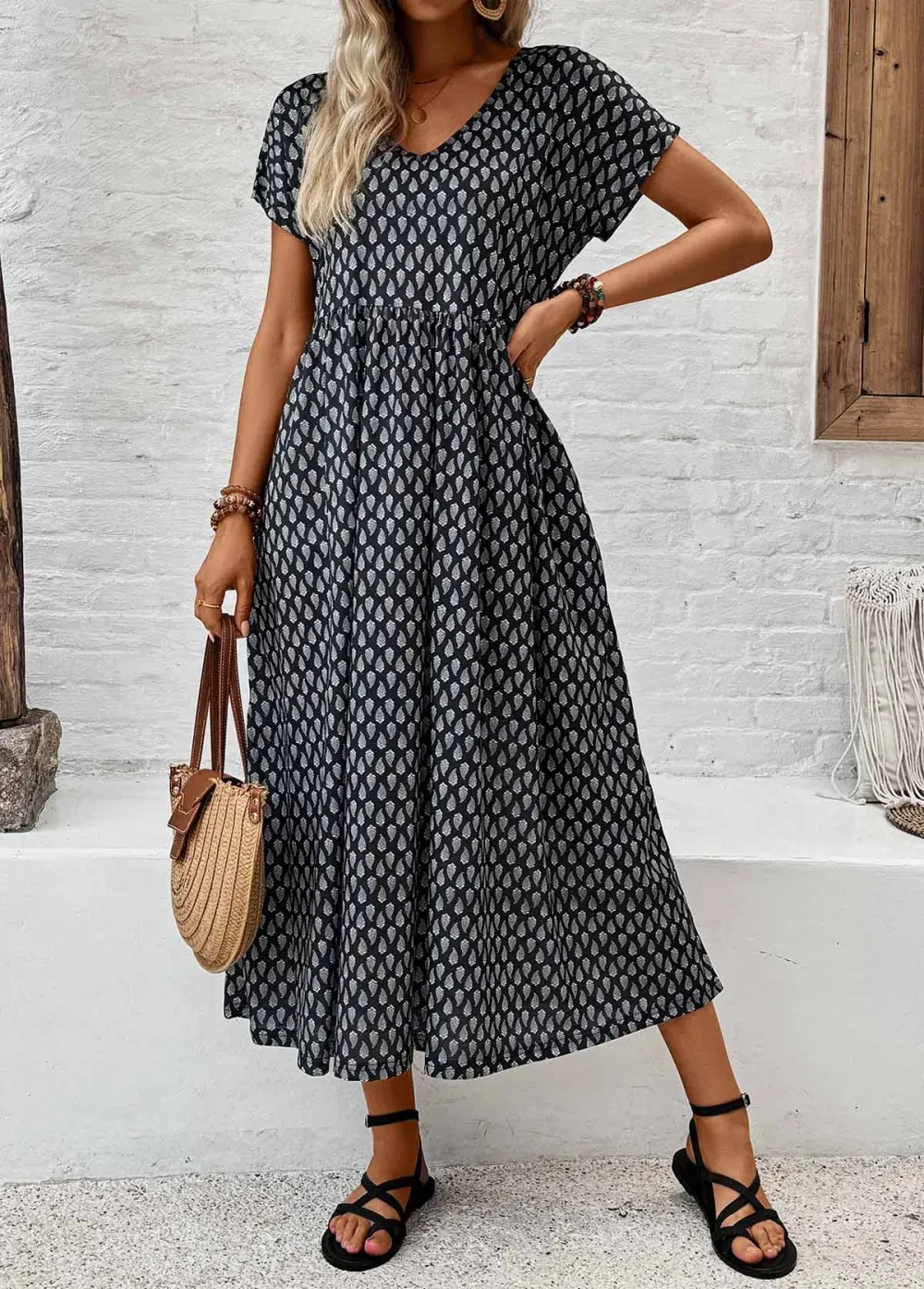 Black Pocket Geometric Print Short Sleeve V Neck Dress