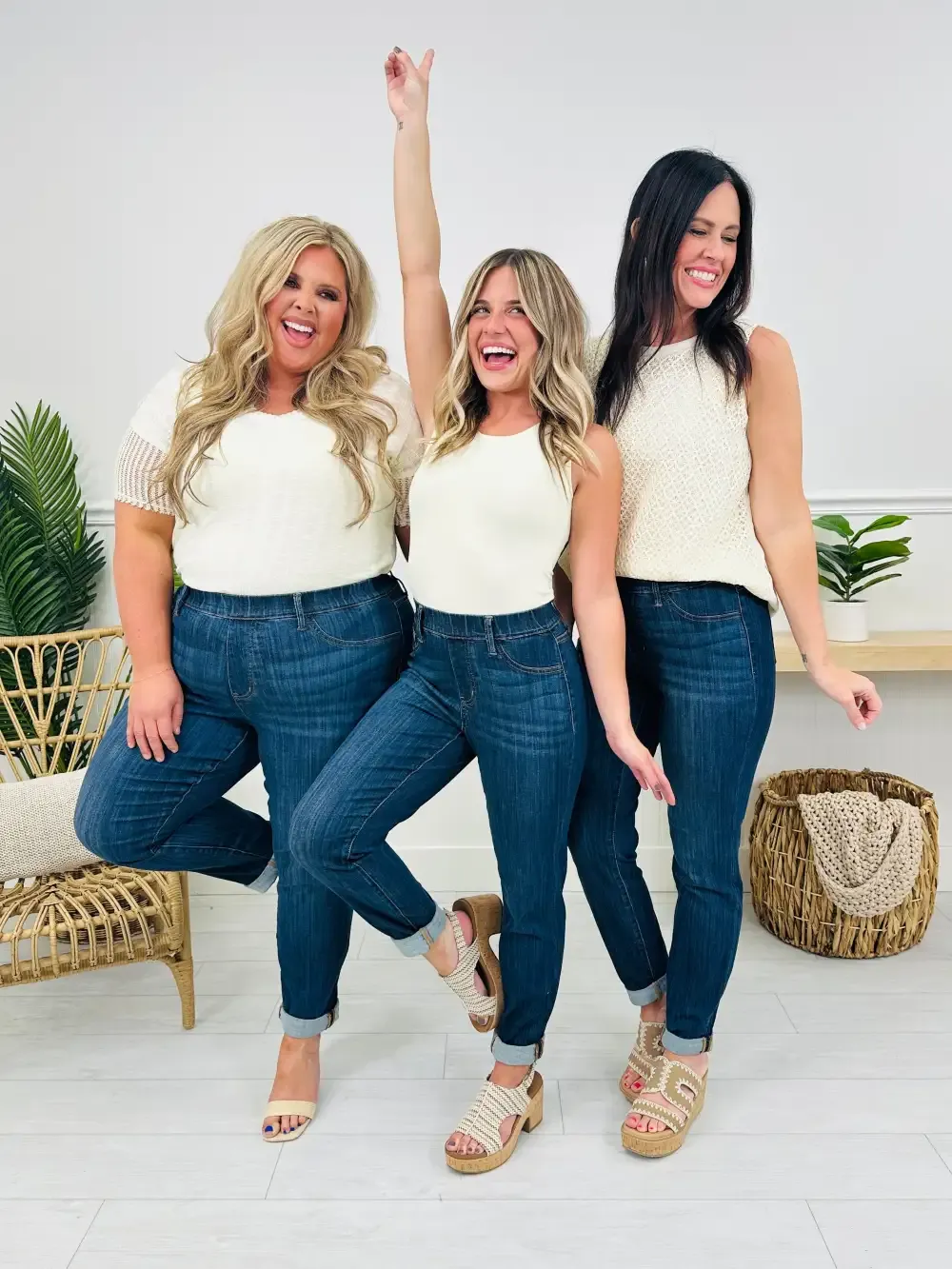 Judy Blue REG/CURVY Pulling Me Back Double Cuff Slim Fit Jeans