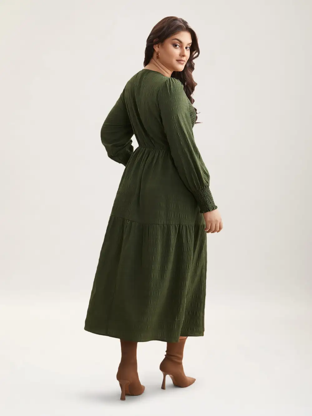 Plain Textured Shirred Midi Dress