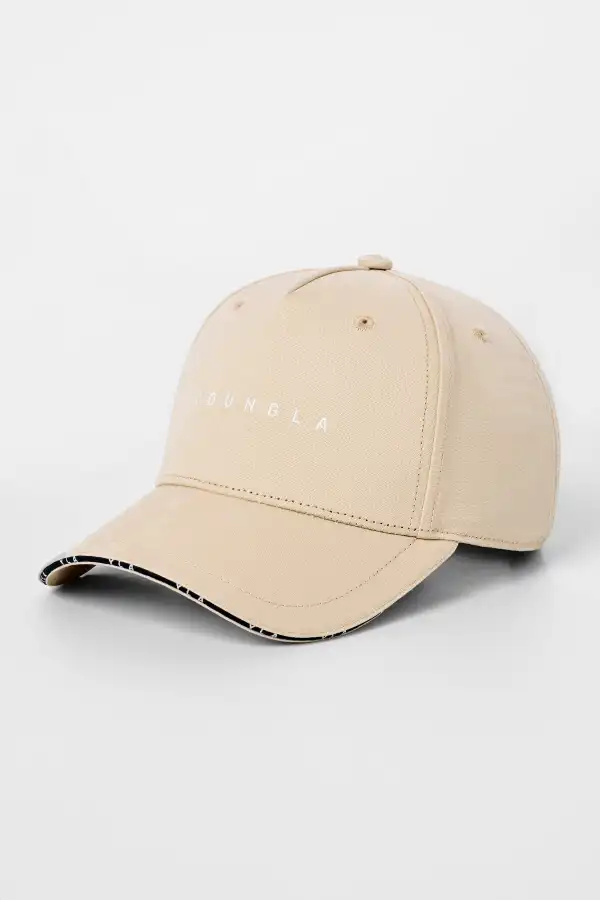 9027 - Piping Hat
