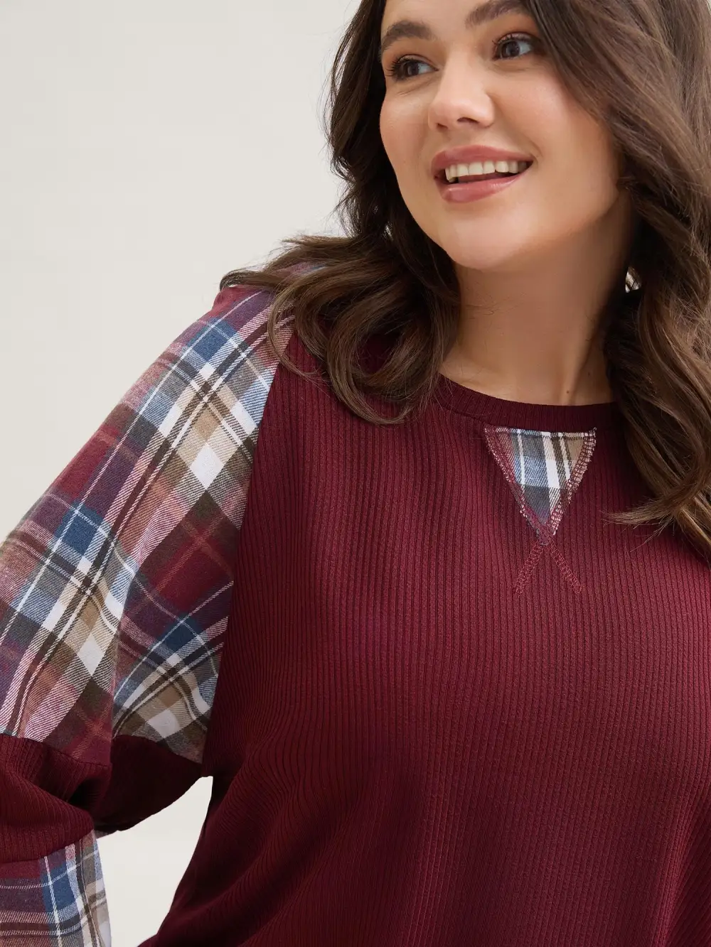 Plaid Patchwork Raglan Sleeve Sweatshirt