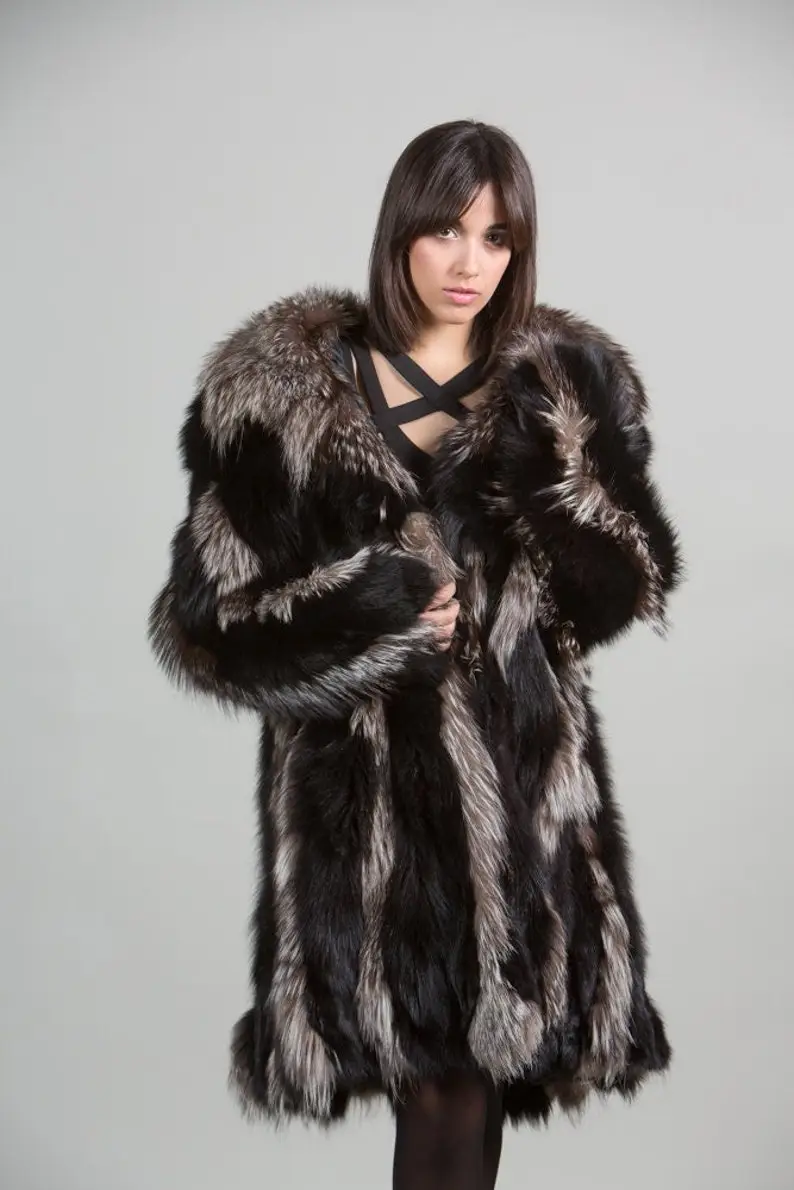 Silver Fox Fur Coat Fox Collar Knee Length