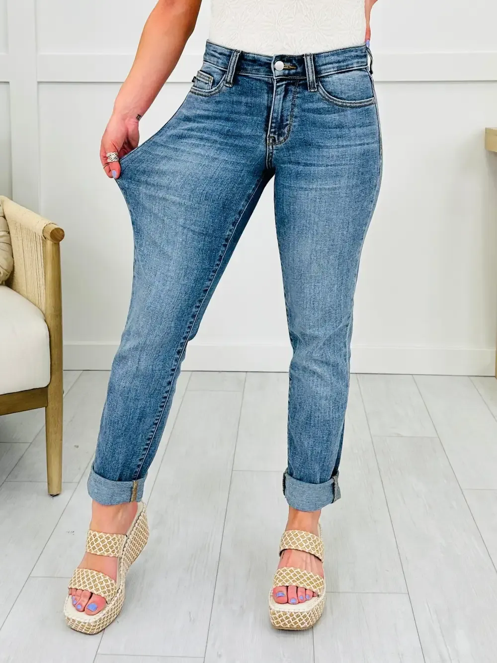 Judy Blue Instant Classic Slim Fit Jeans in Reg/Curvy