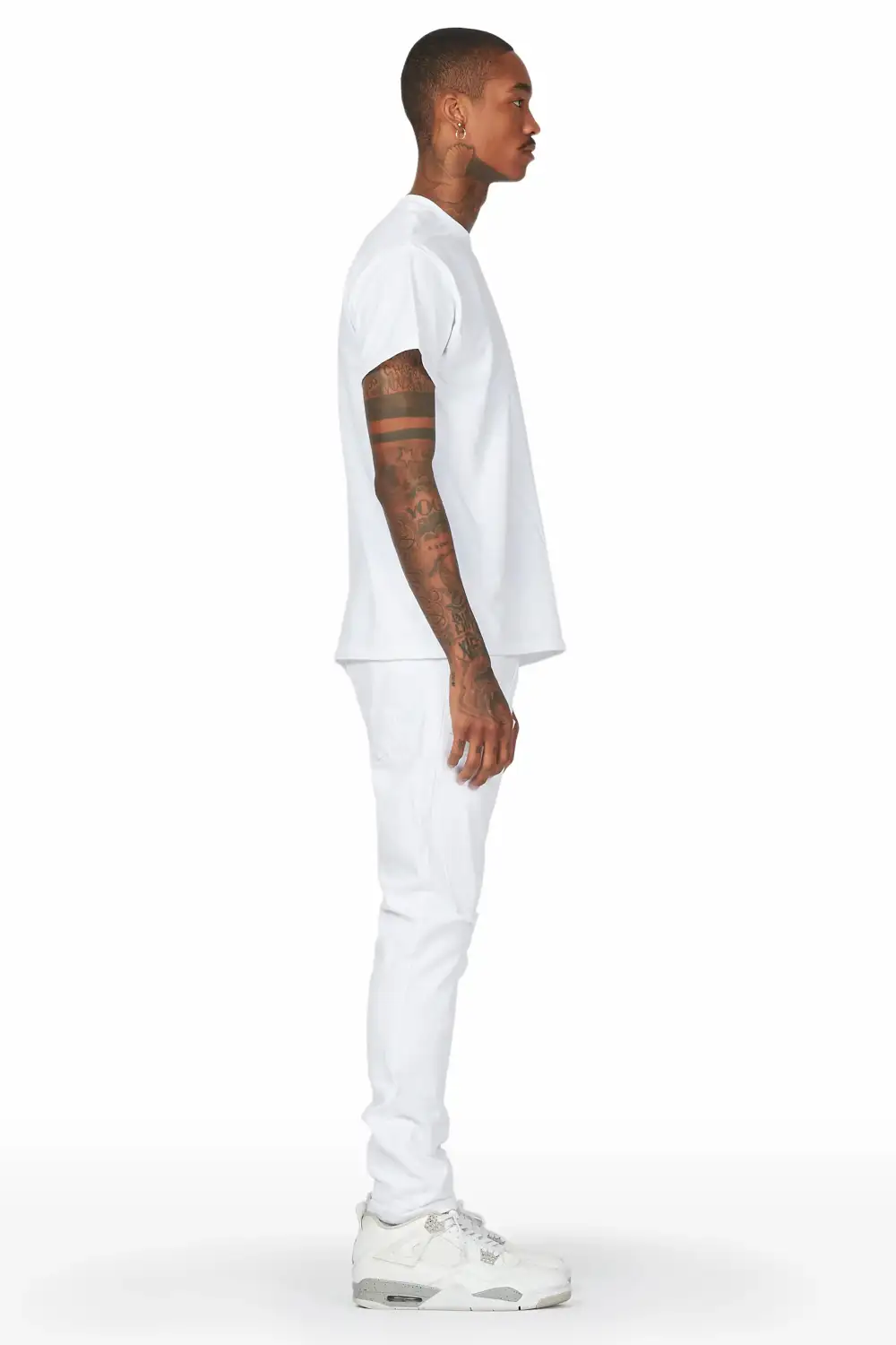 Lake White T-Shirt/Slim Fit Jean Bundle