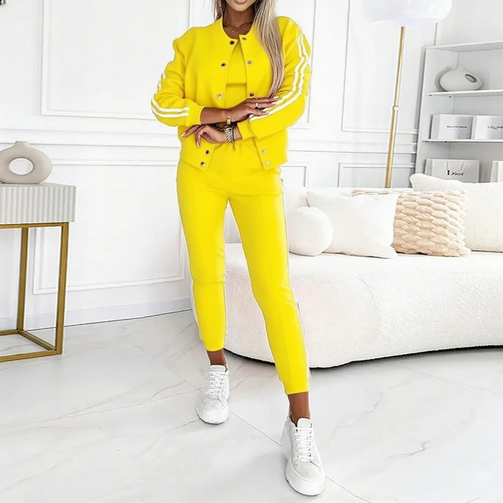 2025 Women's 3 - Piece Tracksuit: Tank Top, Button Jacket, Cuffed Pants