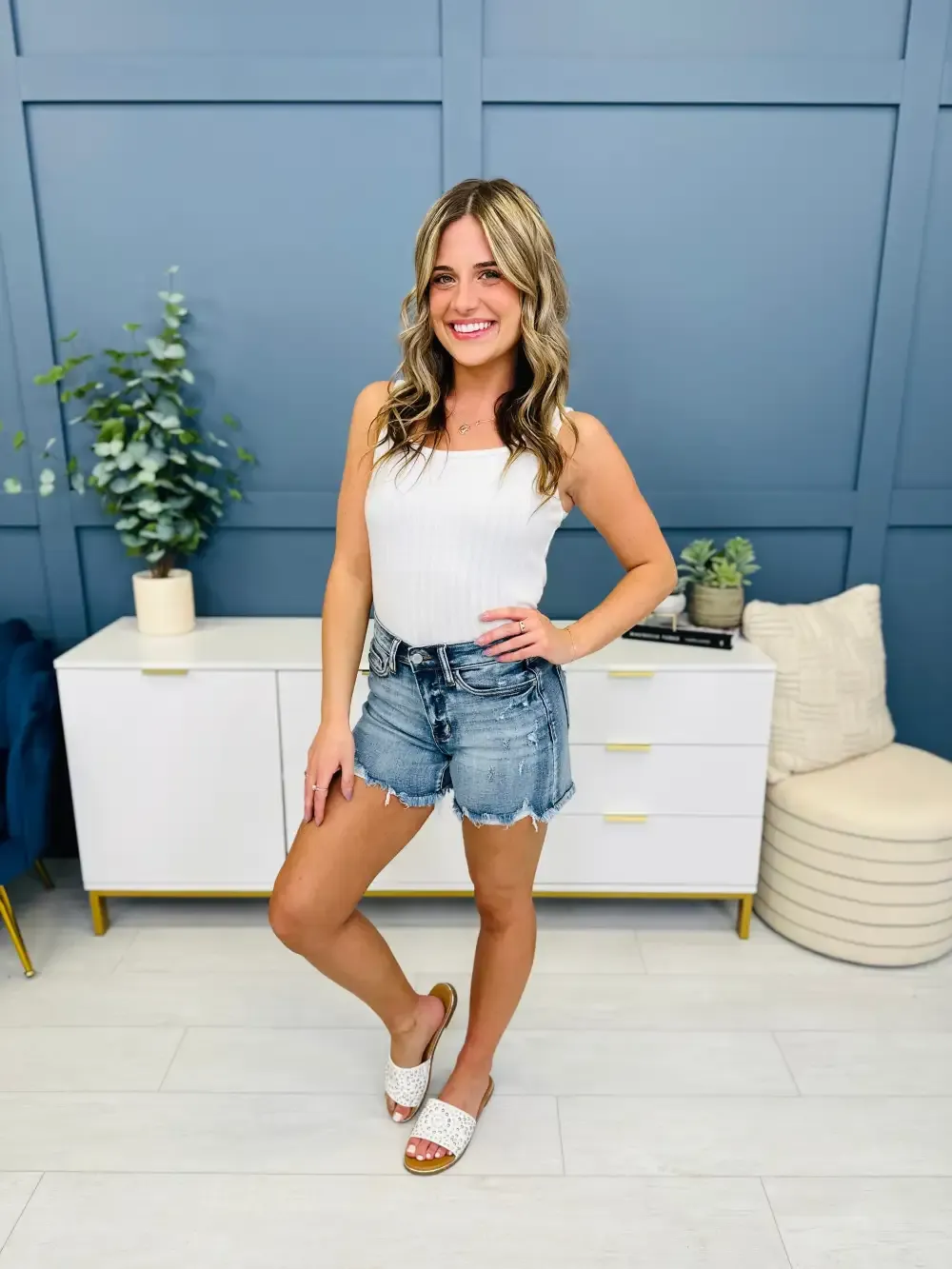 Judy Blue REG/CURVY Summer Snatch Double Button Midrise Adjustable Shorts