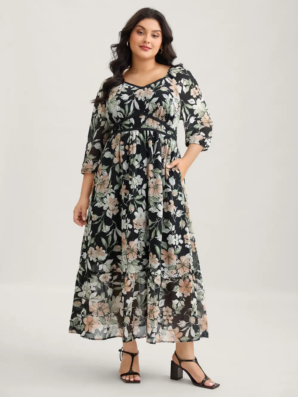 Floral Heart Neckline Woven Ribbon Gathered Dress