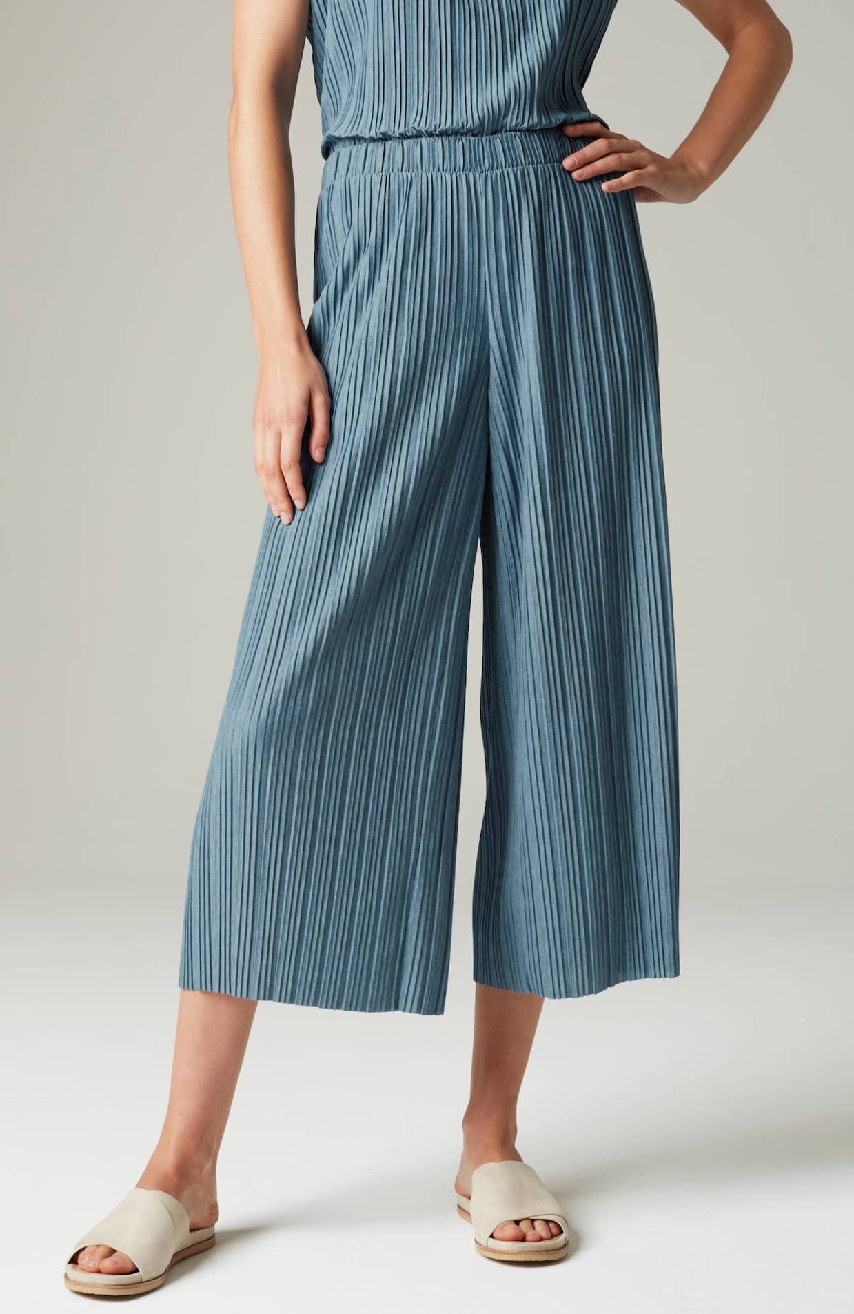 pure jill pleated jersey-knit crops