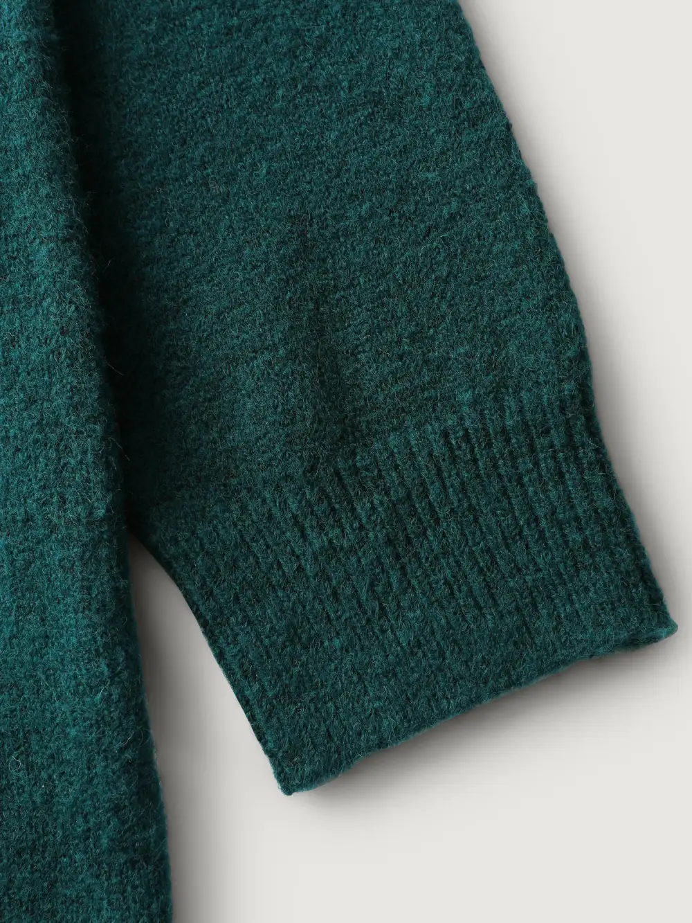 Festive Puppy Jacquard Pattern Pullover