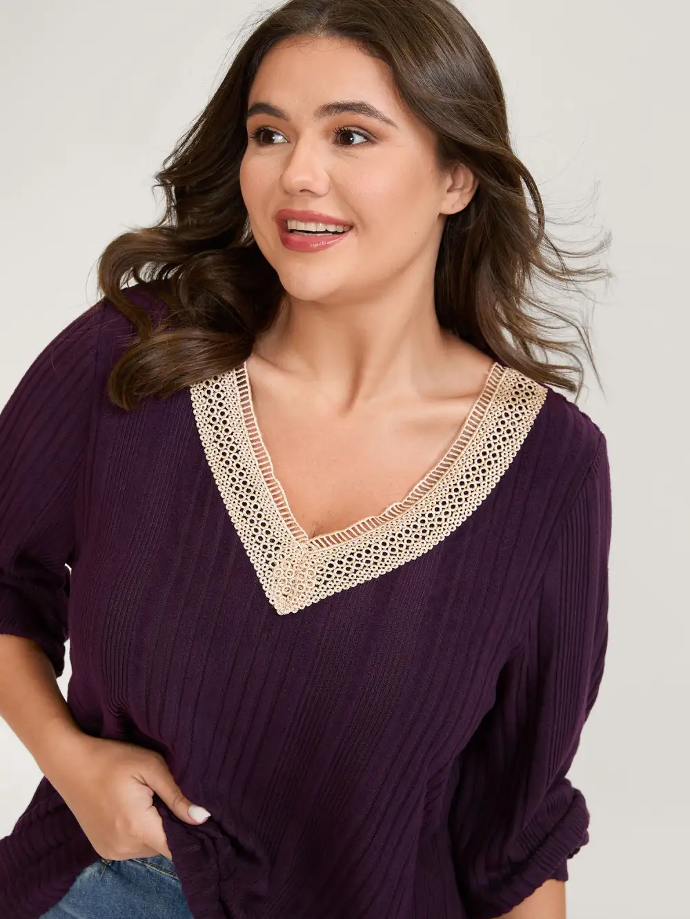 Textured Contrast Neckline Solid T-Shirt