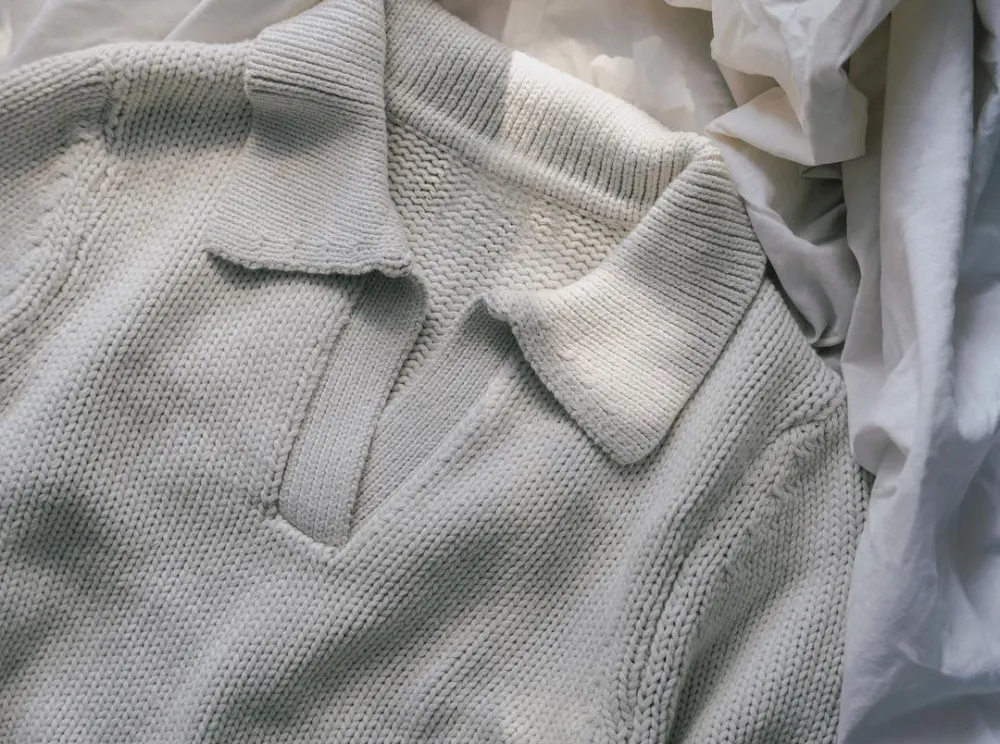 Chic Solid Color Lapel Sweater