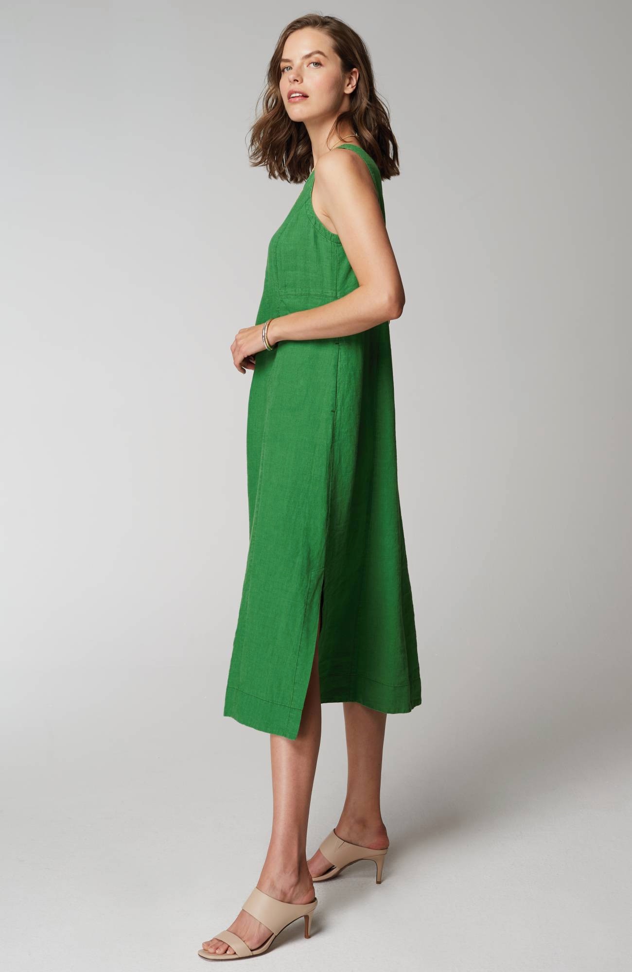 Linen Seamed V-Neck Midi Dress