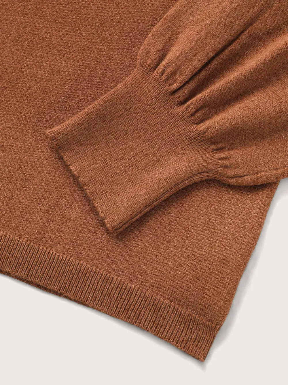 Supersoft Essentials Colorblock Contrast Pullover