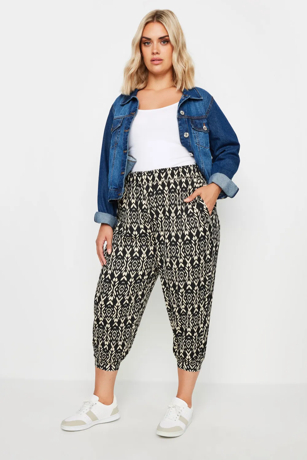 YOURS Curve Black Geometric Print Textured Cropped Harem Trousers