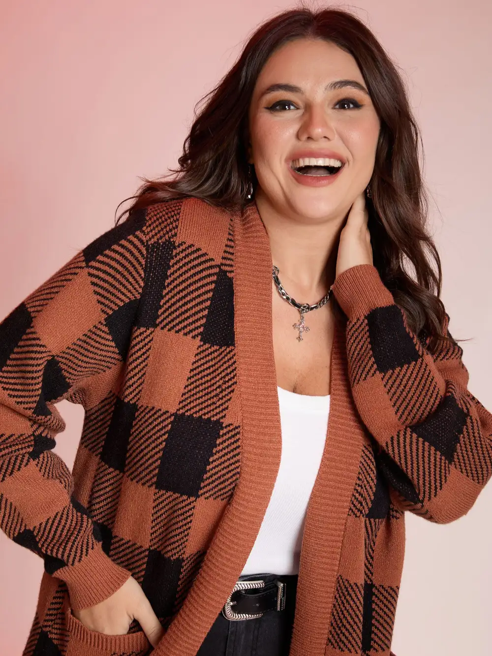 Supersoft Check Pattern Curvy Hem Pockets Cardigan