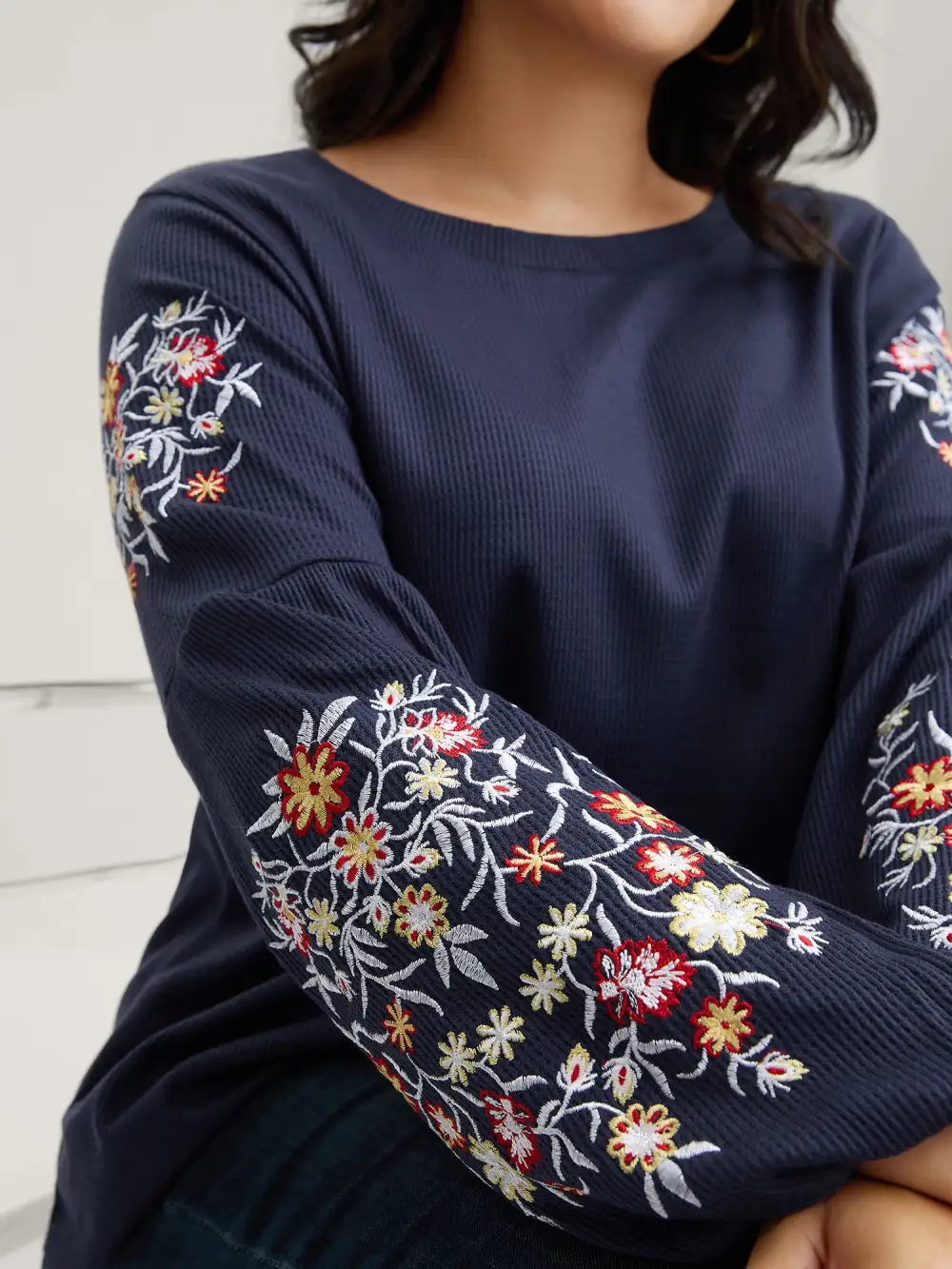 Waffle Knit Floral Embroidered Lantern Sleeve T-shirt