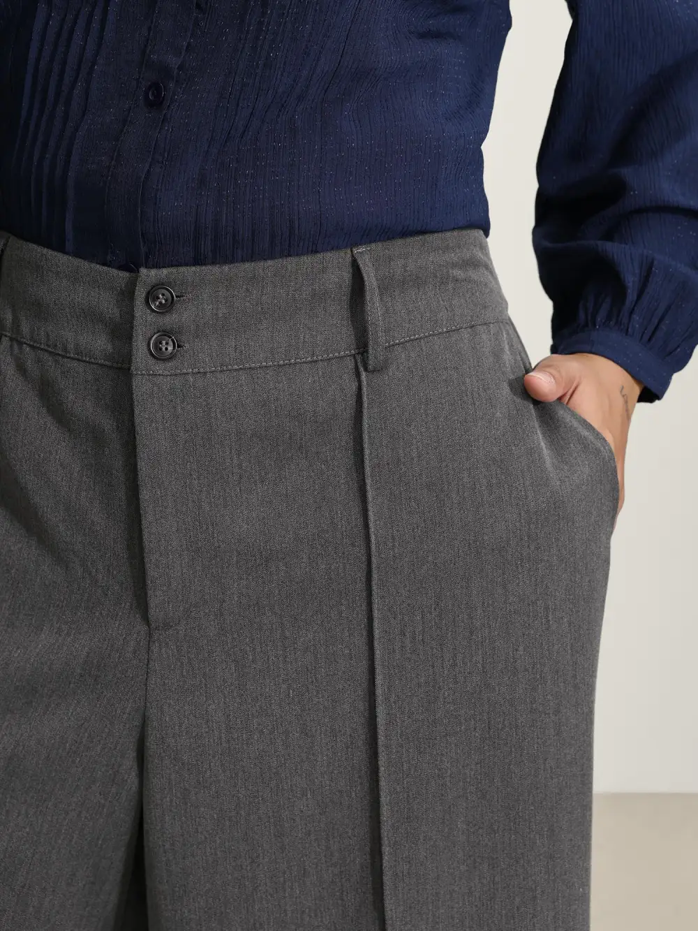 Double-Button Pleated Detail Wide-Leg Pants