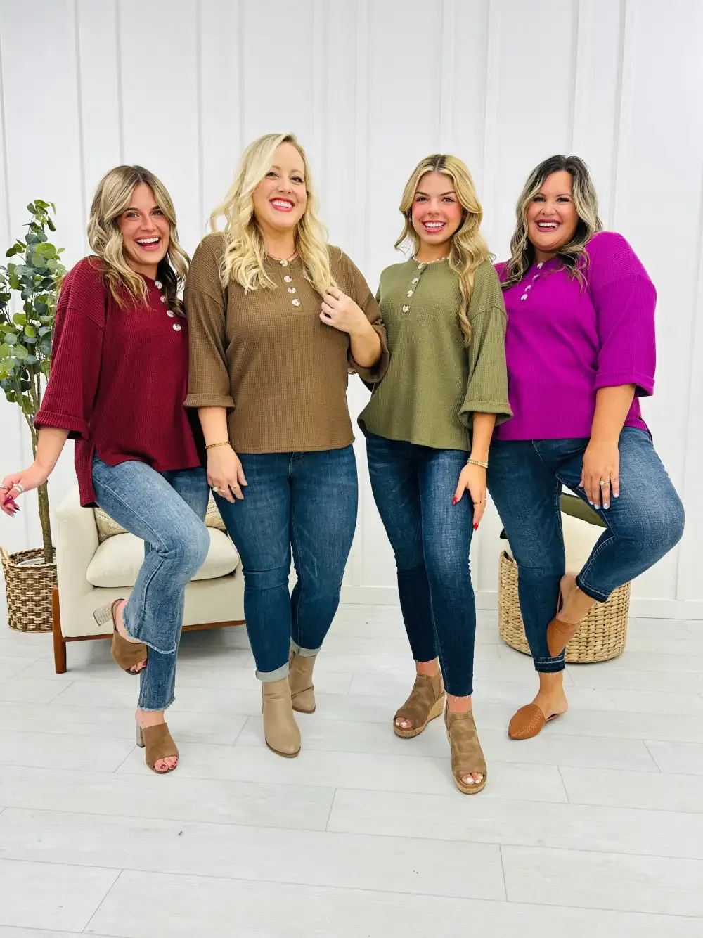 REG/CURVY Cute As a Button Top- Multiple Colors!