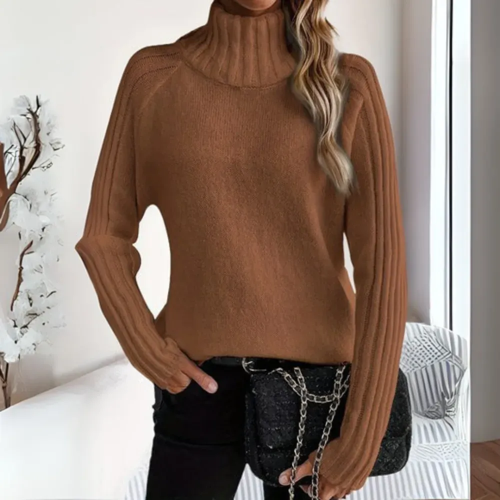 Hannah - Elegant and Comfortable Sweater