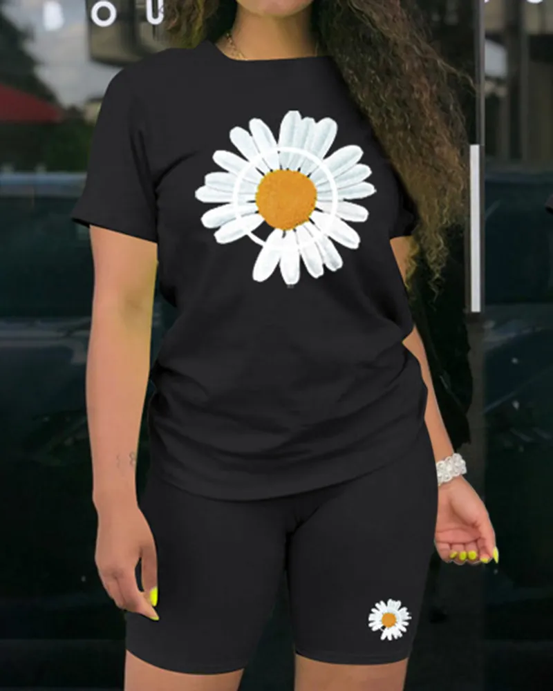 Sunflower Print T-Shirt & Skinny Shorts Set