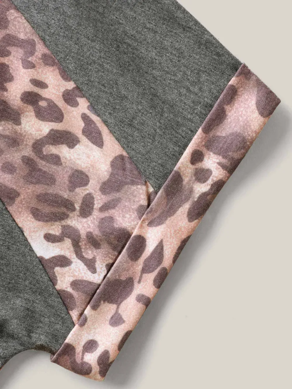 Leopard Print Color Contrast T-Shirt