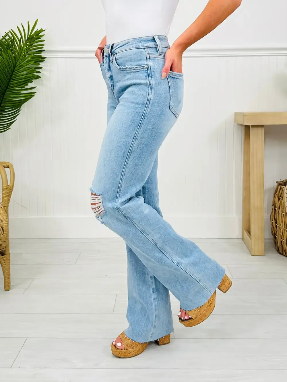 MOCO Exclusive Just Like That Wide Leg Jeans