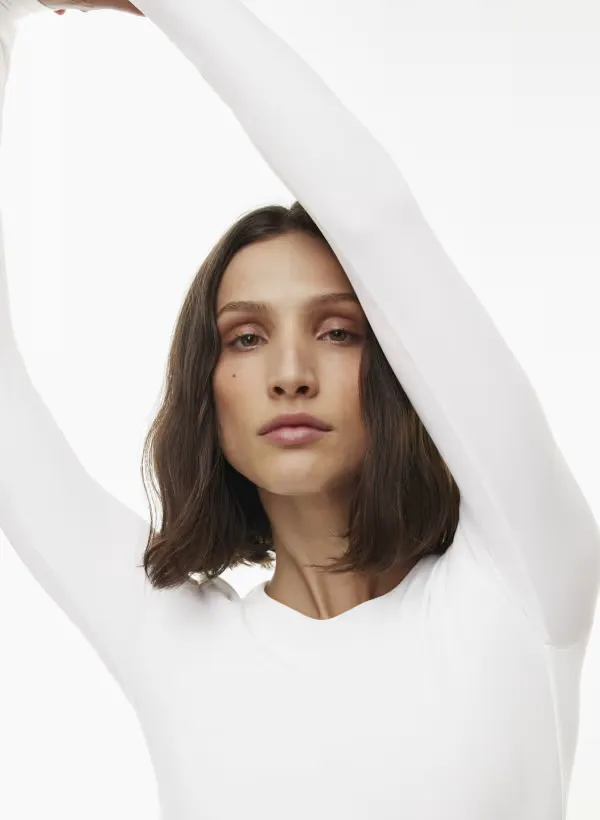 Contour Crew Hip Longsleeve