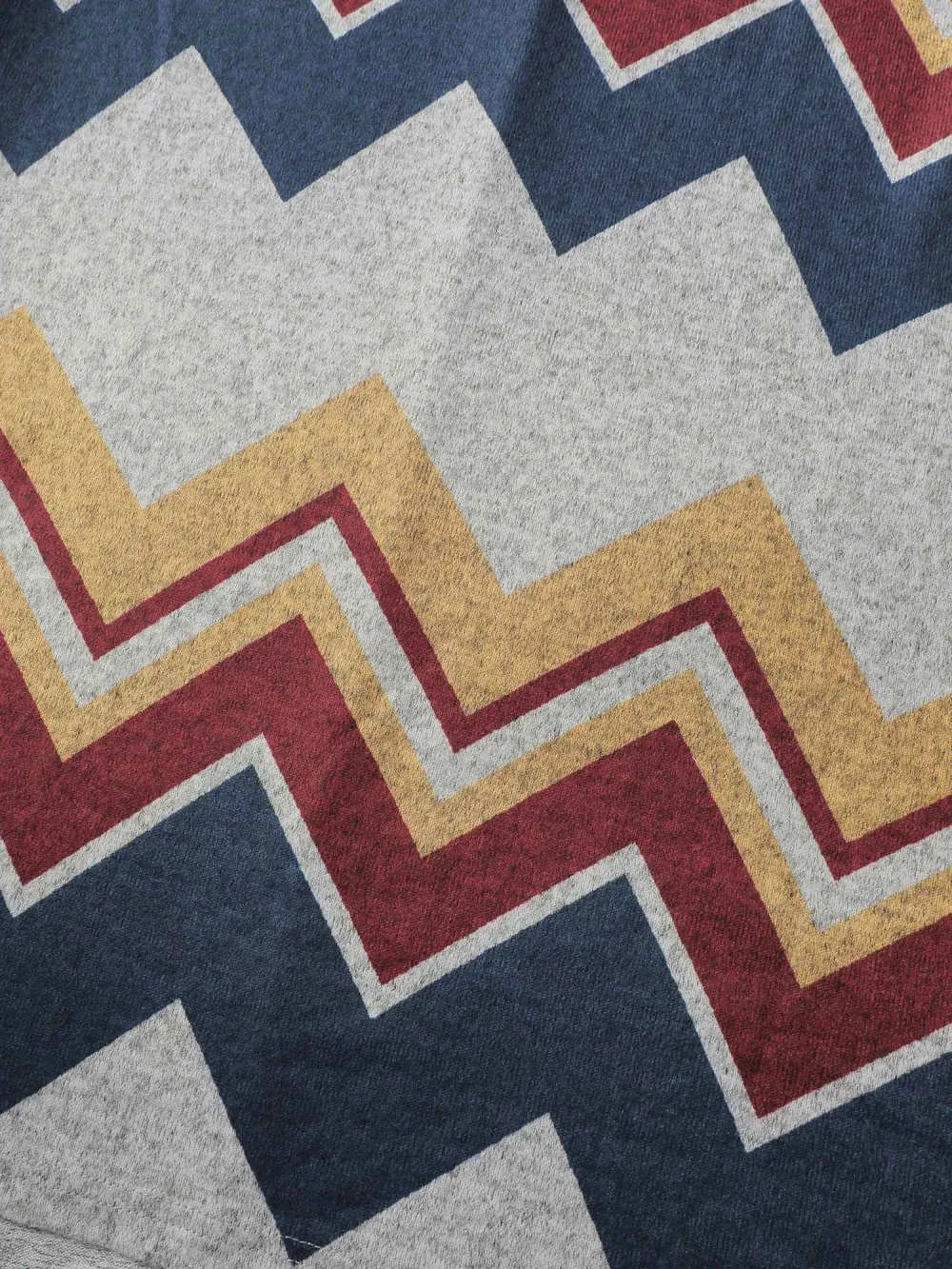 Geometric Print V-Neck Knit Top