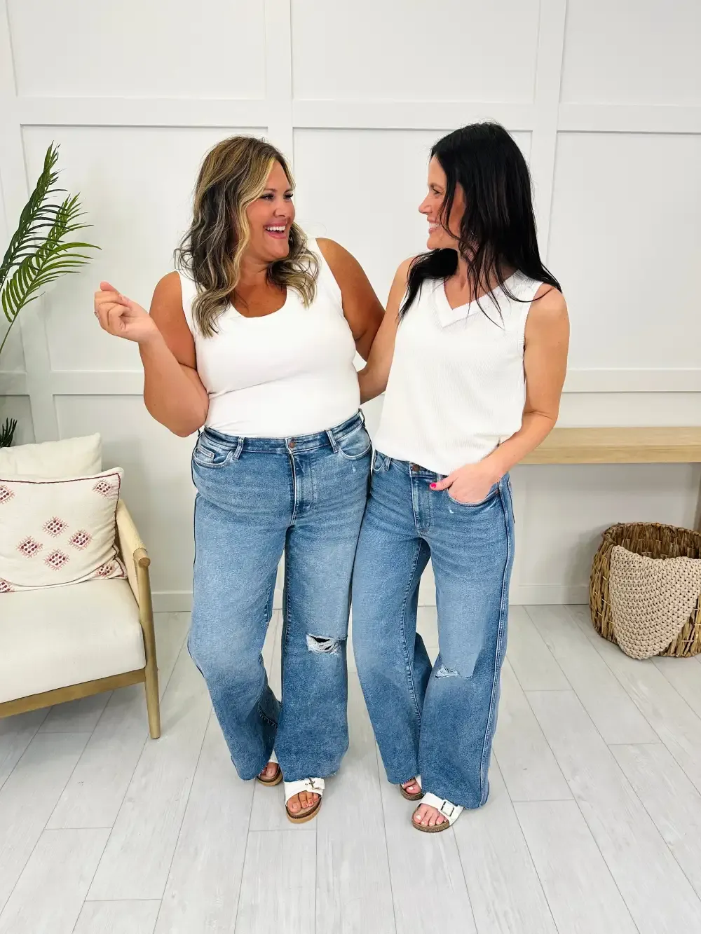 Judy Blue Flow With It Wide Leg Vintage Wash Jeans