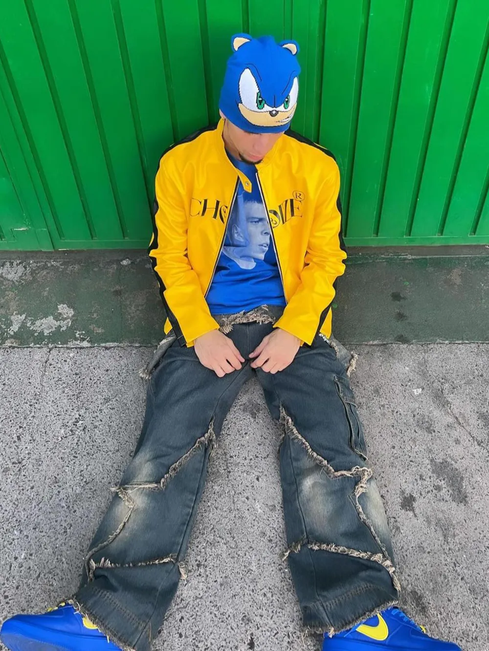 Patch Embroidered Straight-leg Jeans - 1572