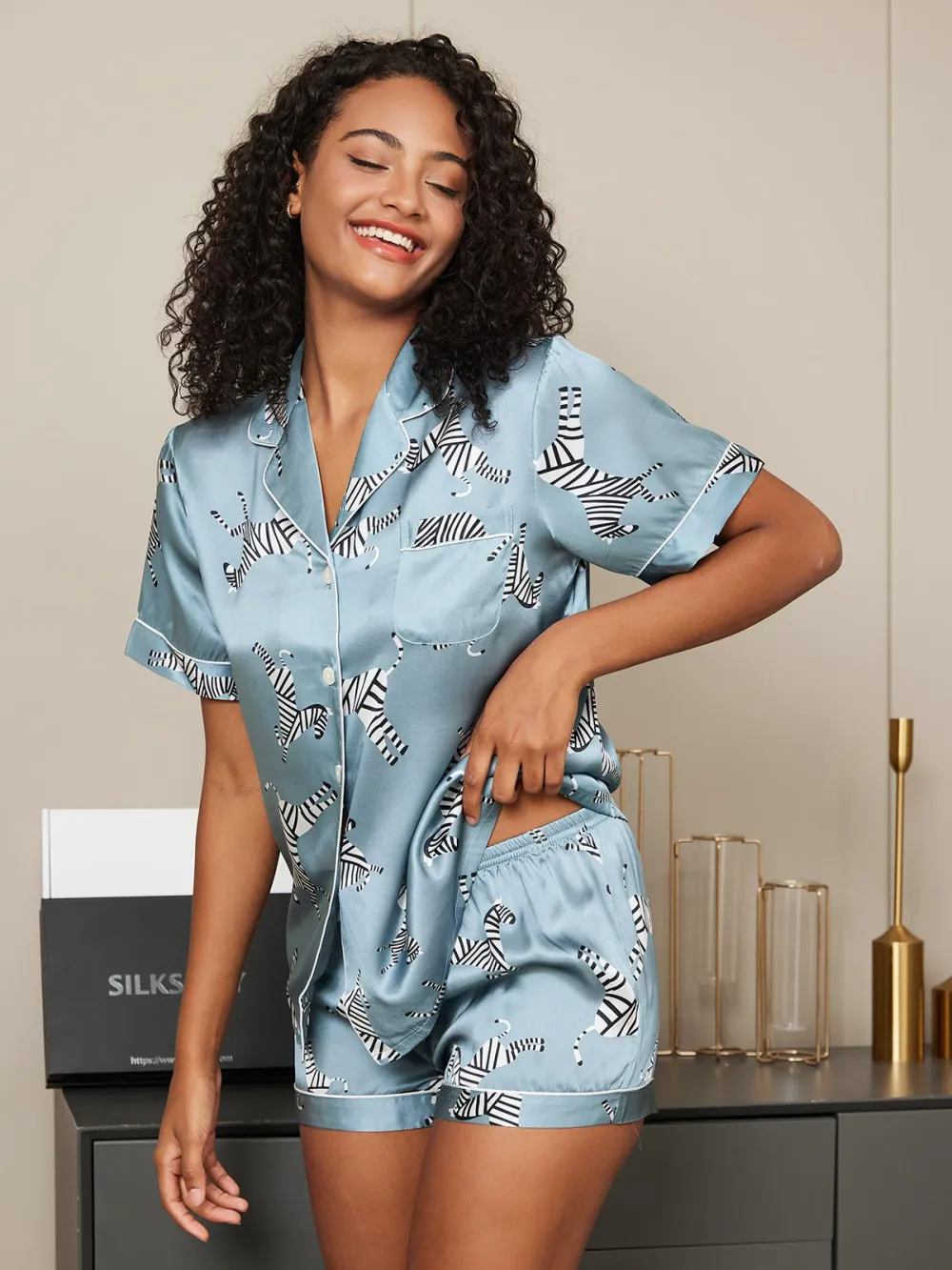 2Pcs Pure Silk Zebra Pattern Piping Trim Short Pajamas