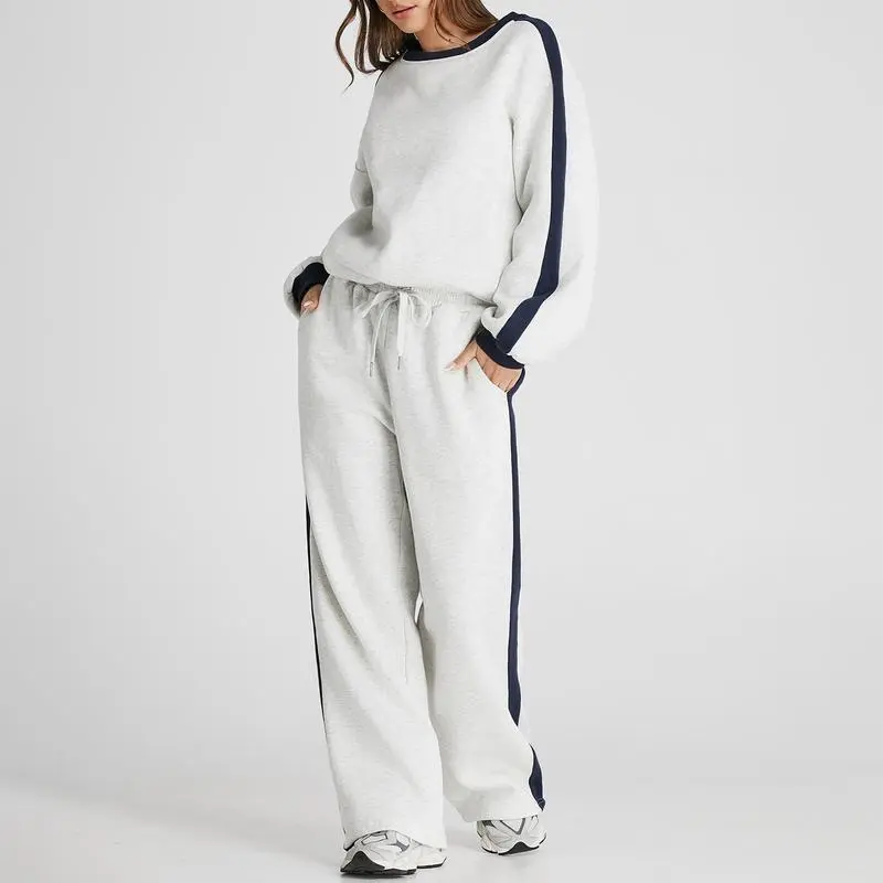Women's 2-Piece Fleece Lounge Set – Cozy Crewneck Sweatshirt & Straight-Leg Sweatpants.