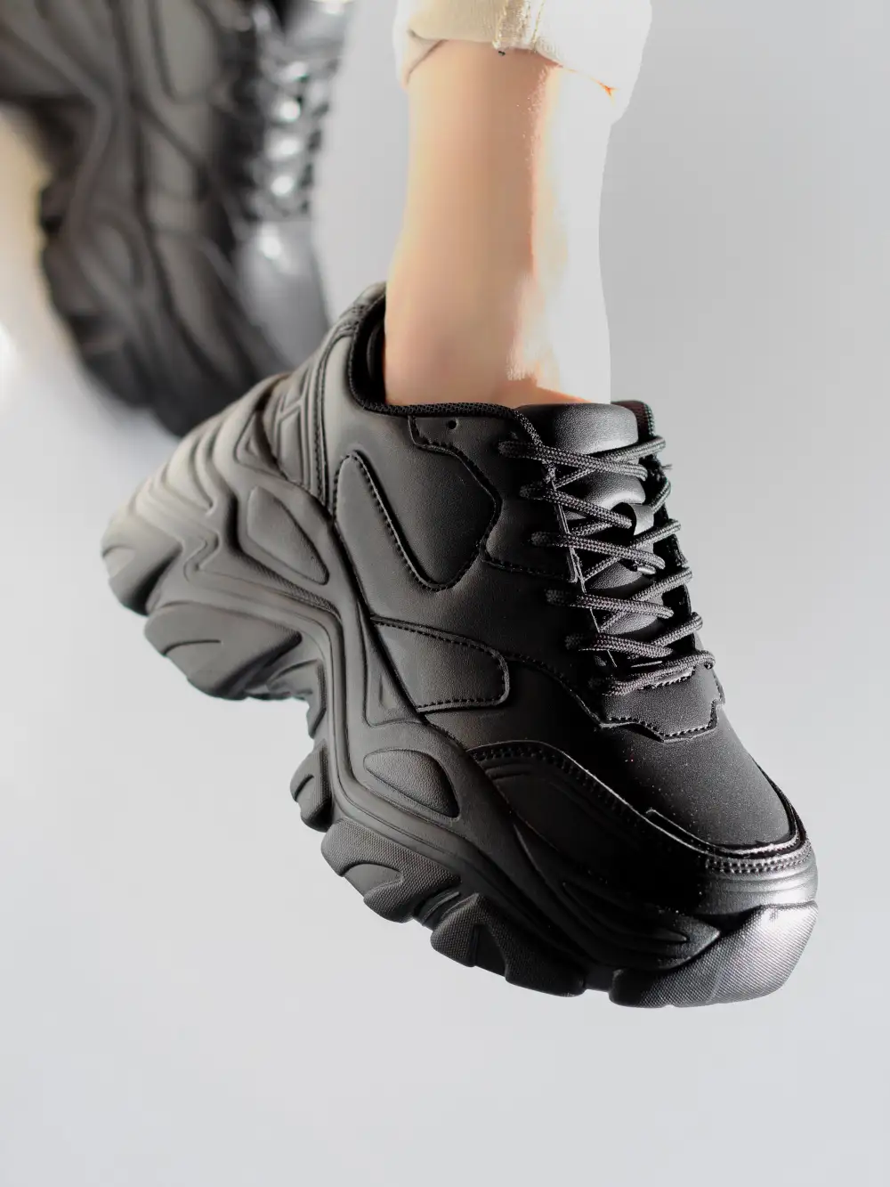 BLAIR | BLACK