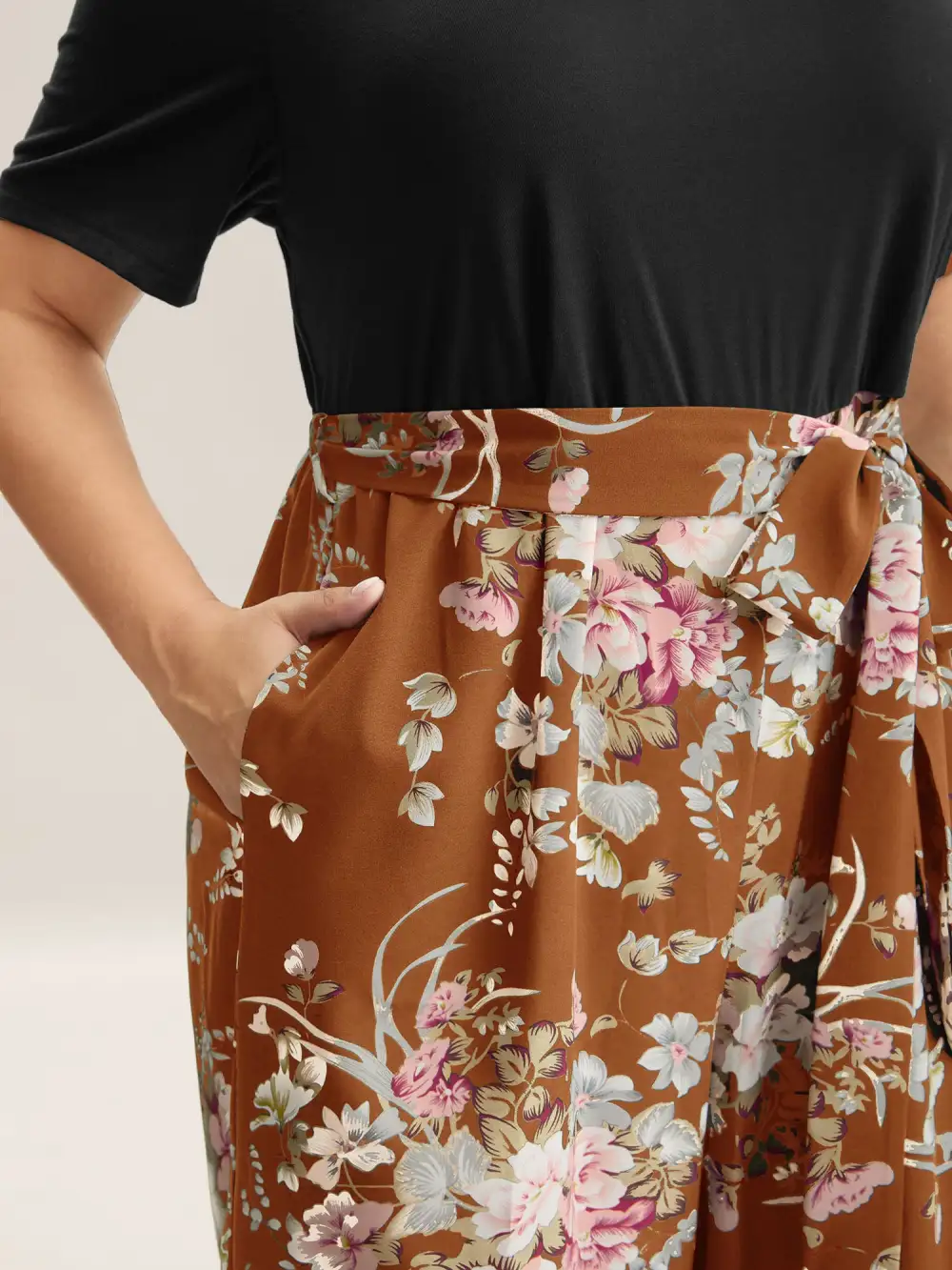 Color Contrast Belted Panel Pockets Jumpsuit