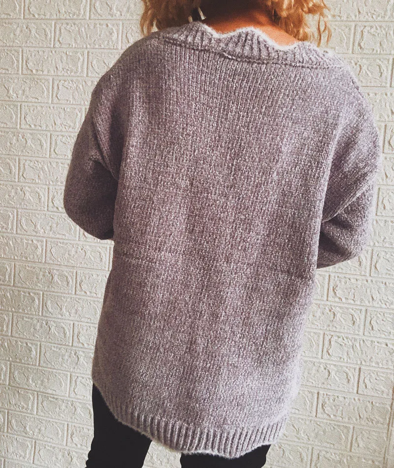 Wave Edge V-Neck Casual Sweater