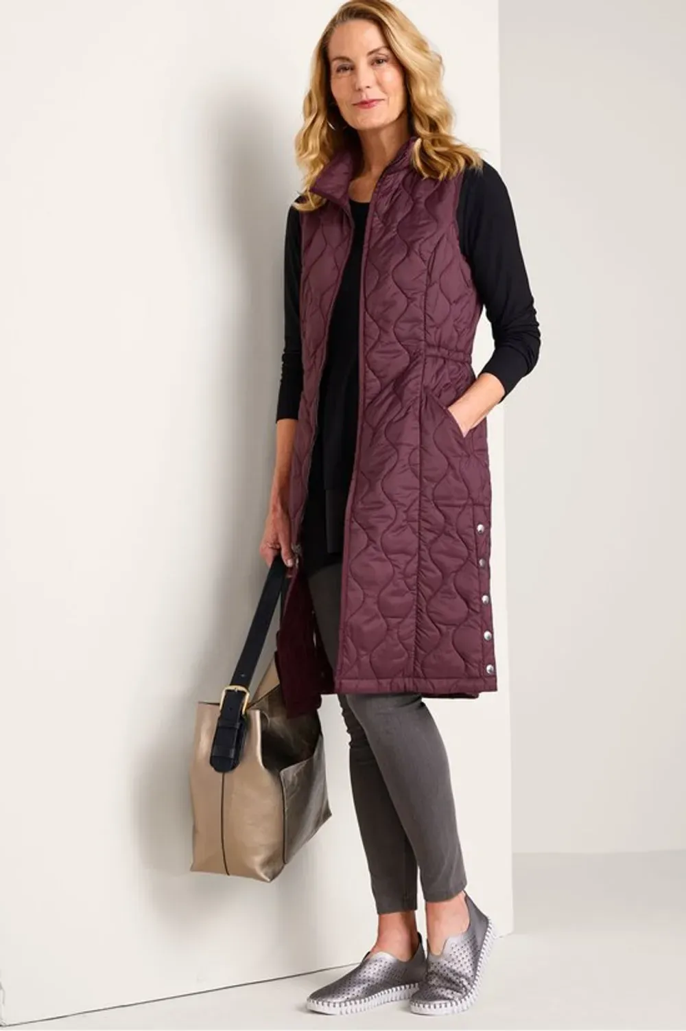 Daybreaker Lightweight Long Quilted Vest