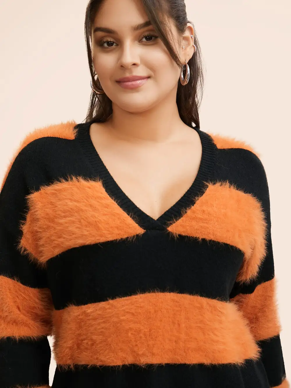 Texture Contrast V Neck Pullover